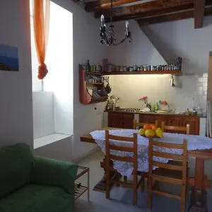  Appartamento Casa Malvasia Italia